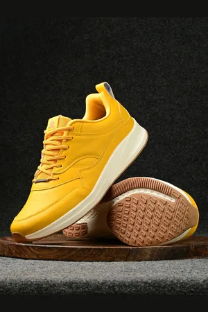 OFF LIMITS Men Lace-Up Running Shoes