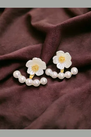 ISHKAARA Gold-Plated Pearl Floral Stud Earrings
