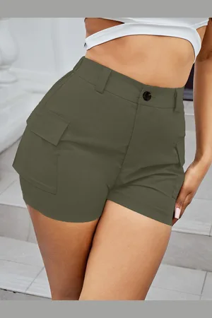 Aahwan Women Loose Fit High-Rise Cargo Shorts