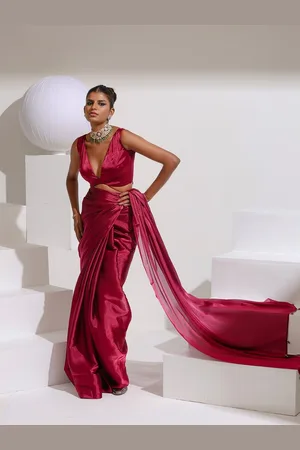 Swtantra Embellished Border Detail Organza Saree