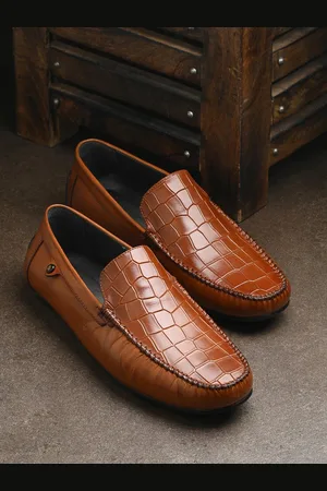 San Frissco Men Textured Lightweight Memory Foam Leather Loafers