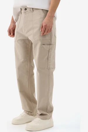 The Souled Store Men Straight Fit Mid Rise Clean Look Cargo Jeans
