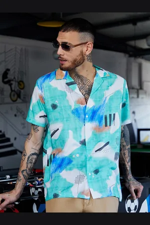 Campus Classic Fit Abstract Printed Cuban Collar Short Sleeves Casual Shirt