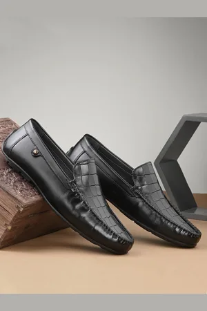 San Frissco Men Textured Lightweight Memory Foam Leather Loafers
