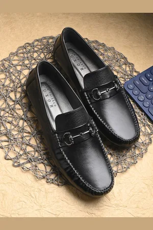 San Frissco Men Textured Lightweight Memory Foam Leather Horsebit Loafers