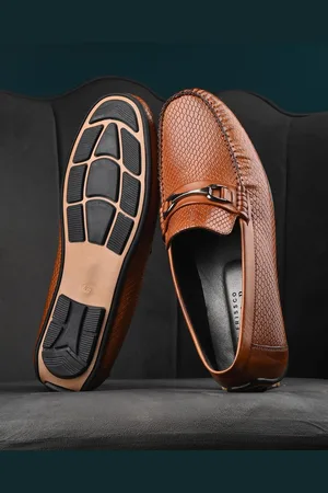 San Frissco Men Textured Lightweight Memory Foam Leather Horsebit Loafers