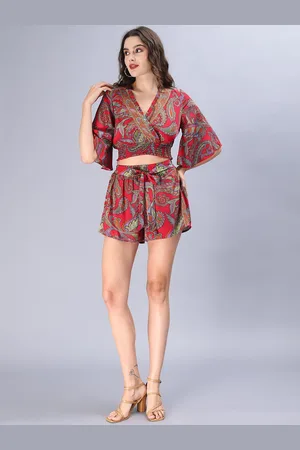 Aditi Wasan V-Neck Top & Mid-Rise Shorts Co-Ords