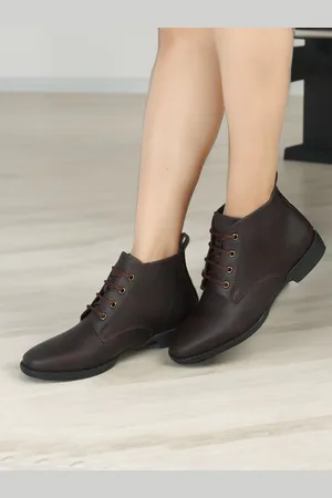 Elle Women Mid-Top Lace-Up Desert Boots