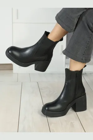 Elle Women Platform-Heeled Mid-Top Chelsea Boots
