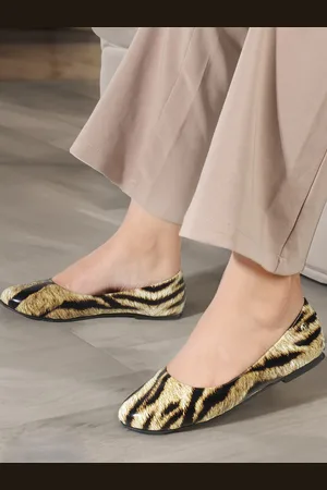 Elle Animal Printed Round Toe Slip-On Ballerinas