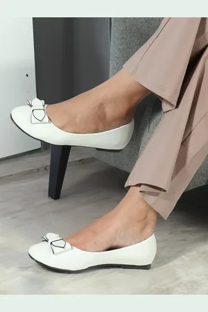 Elle Round Toe Slip-On Ballerinas with Bows