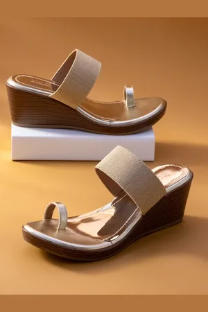 Inc 5 Textured One Toe Wedges