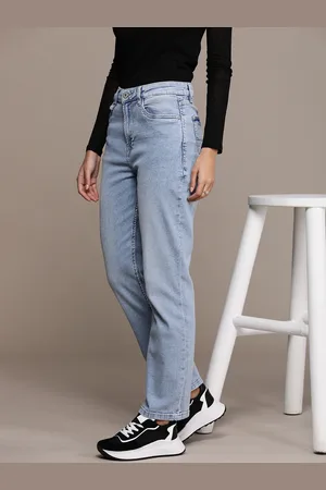 Roadster The Life Co. Women Straight Fit Stretchable Jeans