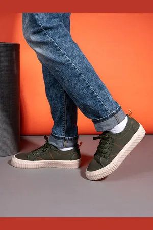 Styli Men Canvas Lace Up Textured Sole Casual Shoes