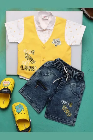 V-Mart Boys Printed Pure Cotton Shirt with Shorts & Waistcoat