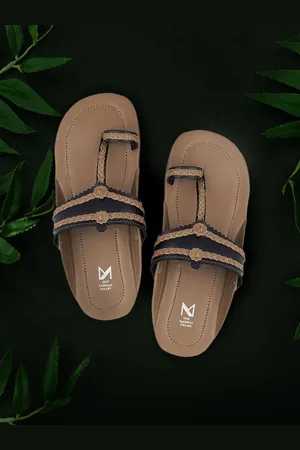 THE MADRAS TRUNK Men One Toe Kolhapuri Sandals