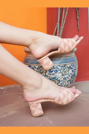 Mast & Harbour Textured Open Block Heels