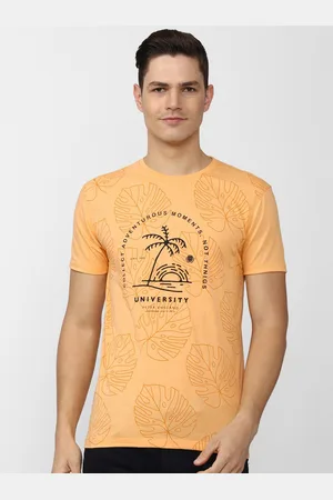 Peter England Men Typography Printed Pockets Slim Fit T-shirt