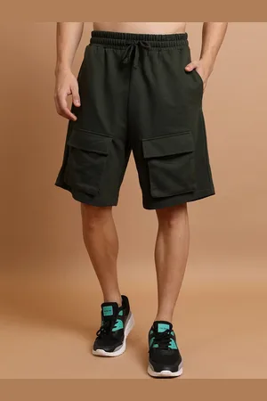 Highlander Men Olive Green Mid-Rise Cargo Shorts