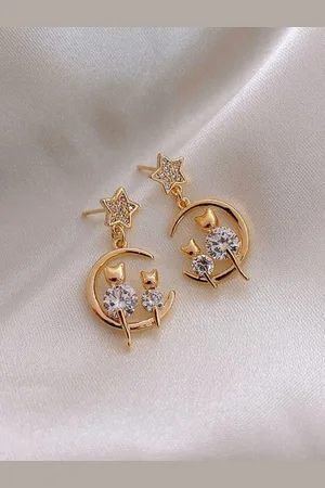 EL REGALO Gold-Plated Star Shaped Drop Earrings