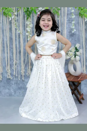 BownBee Girls Woven Design Sequinned Ready to Wear Lehenga & Blouse With Dupatta