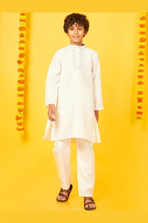BonOrganik Boys Halter Neck Pure Silk Kurta With Pyjama