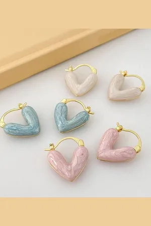 EL REGALO Set 3 Alloy Heart Shaped Hoop Earrings