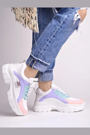 Shoetopia Girls Colourblocked Sneakers