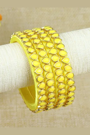 asthetika Girls Set of 4 Kundan Stone Studded Bangle