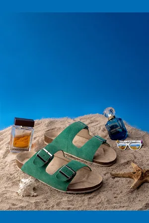 Griffin Buckle Detail Comfort Sandals