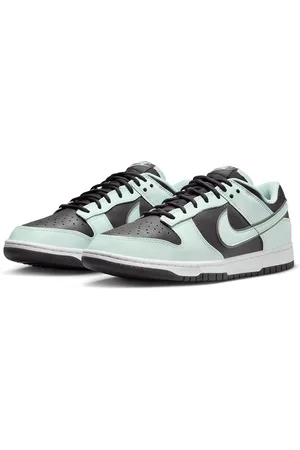 Nike Men Dunk Low Retro Premium Sneakers