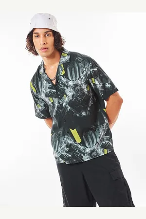 Bewakoof Graphic Printed Cuban Collar Oversized Shirt
