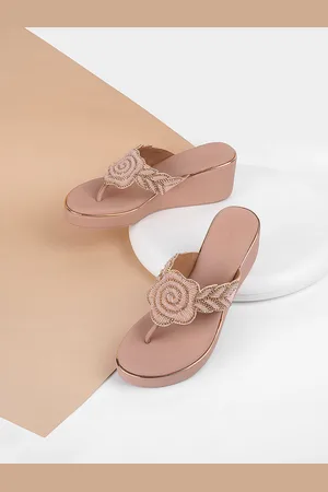 MOCHI SHOES 50% OFF WOMEN'S FOOTWEAR COLLECTION SANDALS SLIPPERS CHAPPALS  DESIGN 