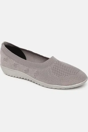 Marc Loire Women Textured Round Toe Memory Foam Mesh Slip-On Sneakers