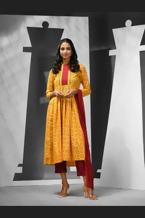 Charukriti Women Ethnic Motifs Printed Regular Pure Cotton Kurta with Trousers & With Dupatta