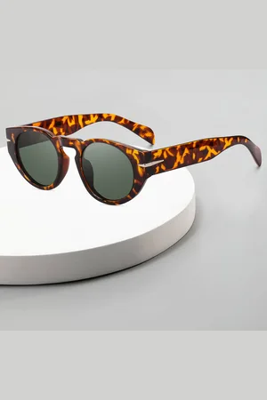 Peter Jones Eyewear Unisex Oversized Sunglass With UV Protected Lens 3765DA