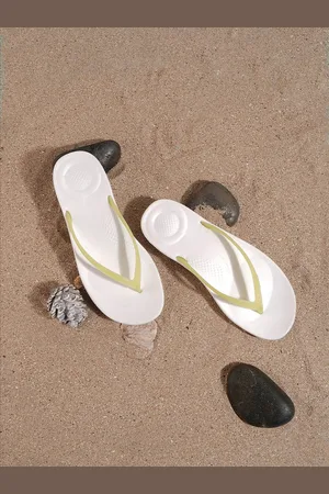FitFlop Open Toe Flats
