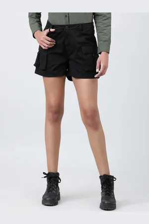 Bene Kleed Women Solid High-Rise Pure Cotton Cargo Shorts