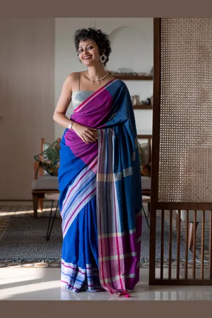 Suta Woven Design Cotton Colourblocked Saree