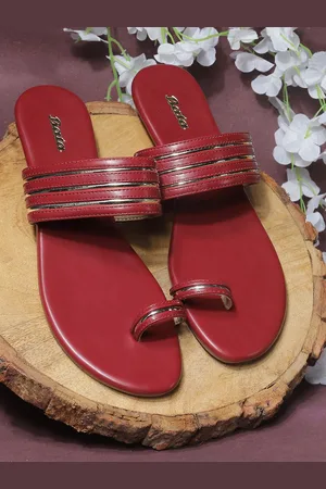 Bata Textured One Toe Flats