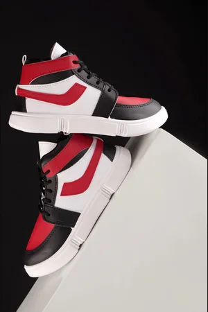 YK Boys Colourblocked Sneakers