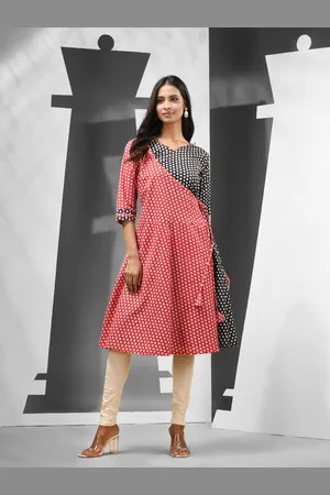Charukriti V Neck Geometric Printed Cotton Angrakha Kurta