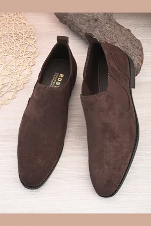Roadster The Lifestyle Co. Men Leather Slip-On Chelsea Boots