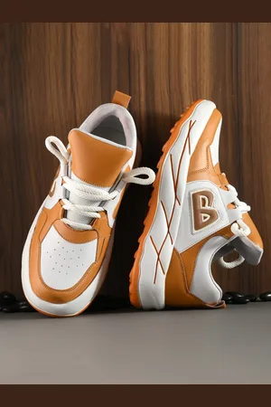 Kraasa Men Colourblocked Round Toe Sneakers