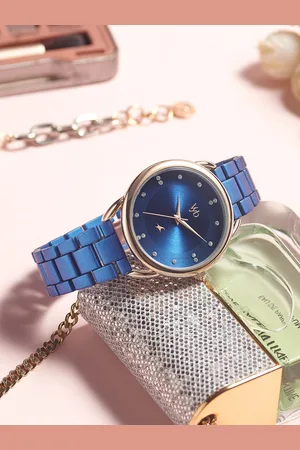 Fastrack Vyb Charmer Women Embellished Dial Bracelet Style Straps Analogue Watch FV60007KM01W