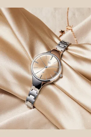 Fastrack Vyb Striker Women Brass Embellished Dial & Bracelet Style Straps Analogue Watch FV60001KM01W