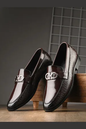 Invictus Men Round Toe Faux Leather Formal Slip On Loafers
