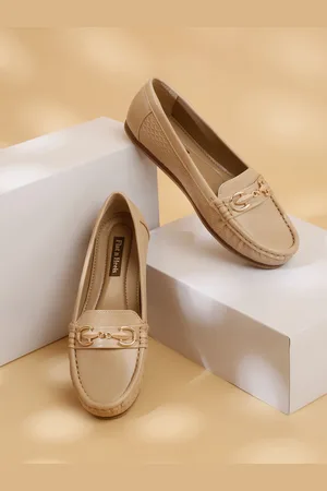 Flat n Heels Women Round Toe Slip-On Horsebit Loafers
