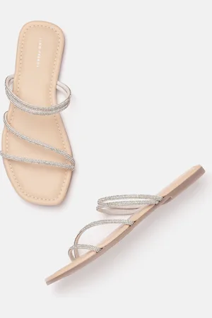 Lino Perros Women Embellished One Toe Flats