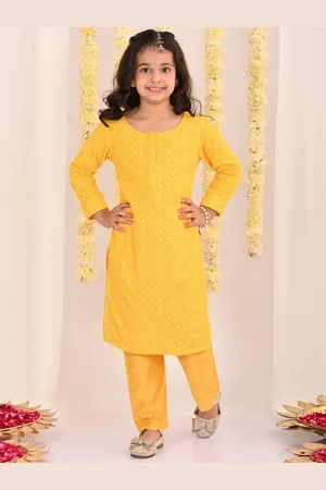 Vastramay Girls Ethnic Motifs Sequinned Embroidered Kurta With Trousers